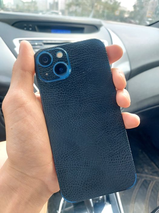 Продам iPhone 13 256 ГБ