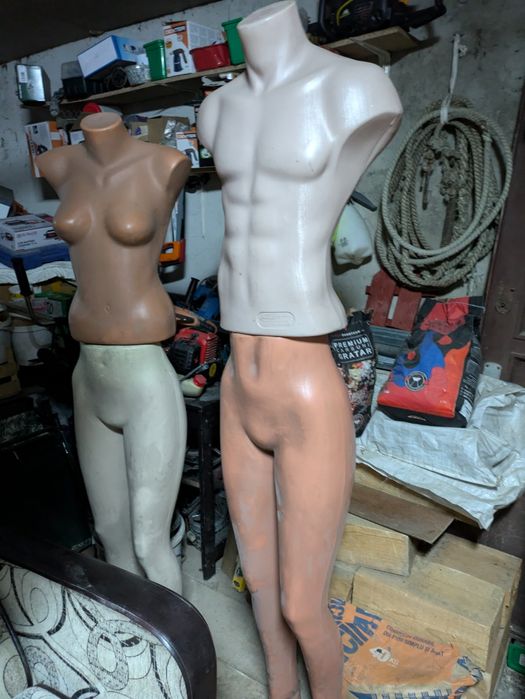 Vând manechine și busturi