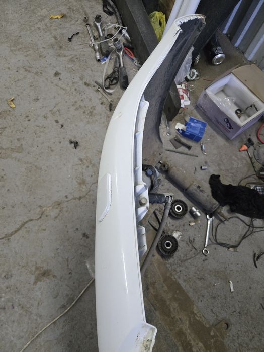 Бампер Тайота Хайлюкс