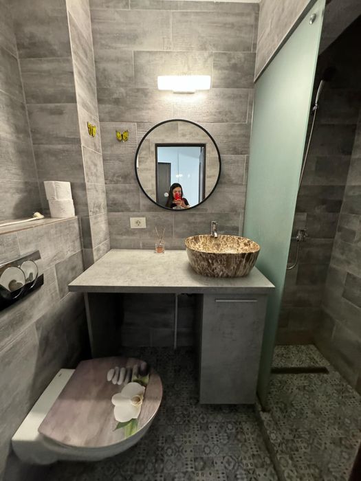 Inchiriez garsoniera