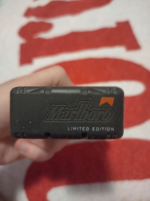 Tabacheră Marlboro Ediție limitată