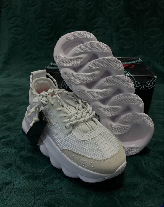 Versace Chain Reaction