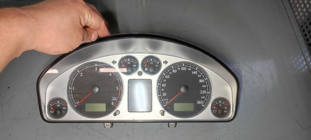 Ceasuri volkswagen vw sharan 2.0 BRT cod 7m3920841
