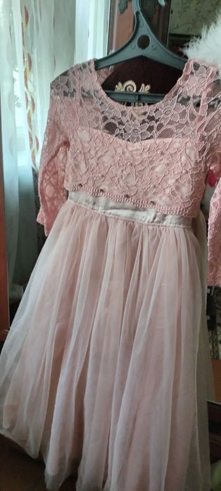 Платье на девочек