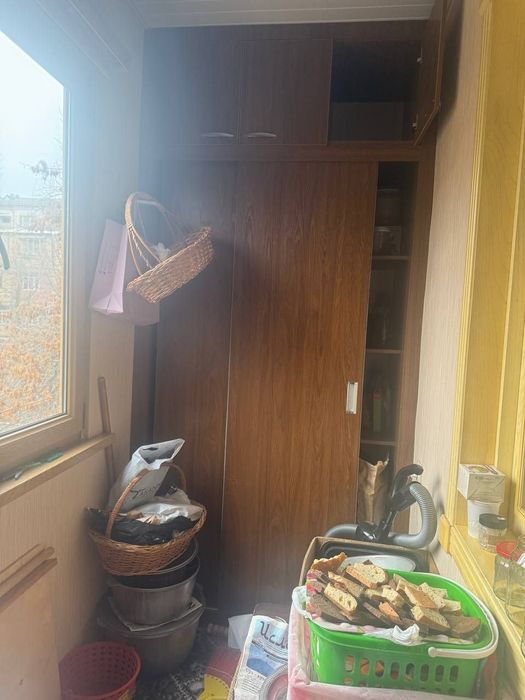 Продаётся на БУЗ-1 Художников 3ком