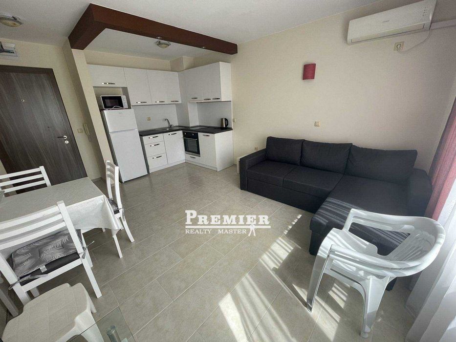 Продава се Двустаен апартамент в с. Равда, Област Бургас - 63 кв.м за 1302 €/кв.м - Снимка #2