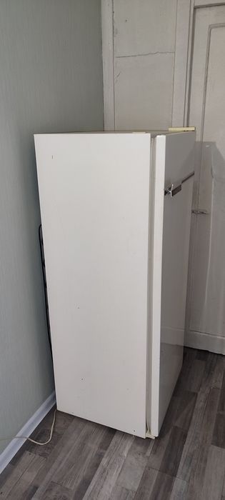 Холодильник Бирюса