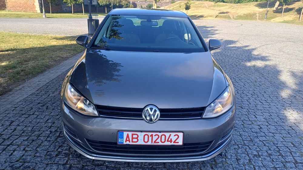Vw Golf ALLSTAR DSG 1,2 Tsi 110Cp Euro 6 Navigație Senzori de parcare Încălzire în scaune