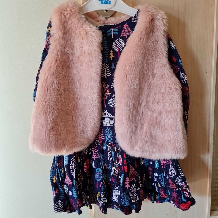 Lot rochita Marks and Spencer + vesta blana Zara 1-2 ani ca noi