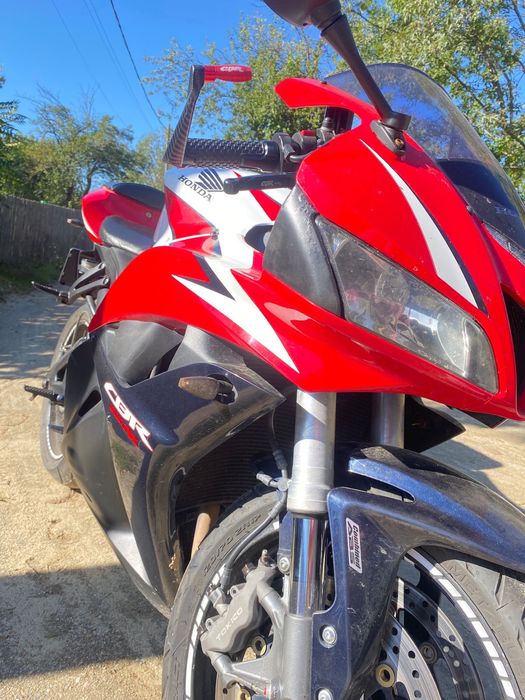 Vand honda cbr 600rr