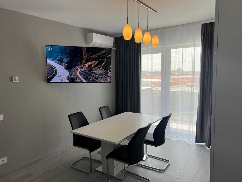 Inchiriez apartament nou cu 2 camere, complet mobilat, in Oradea