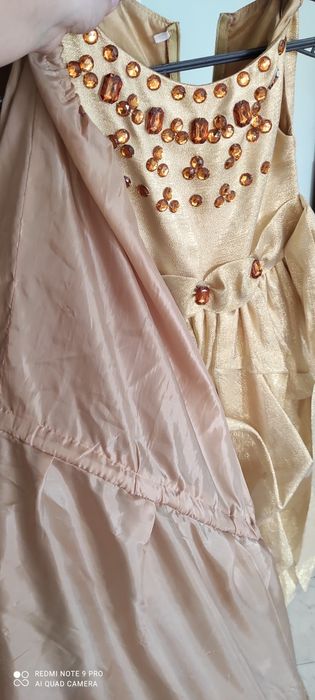 Платье на 9-10 лет