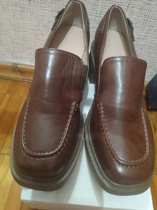 Продам туфли  новые