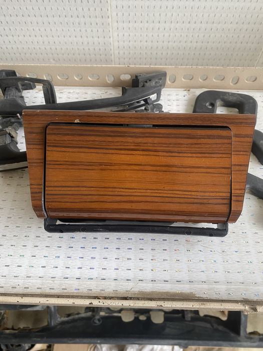 Запчасти на мерседес 124