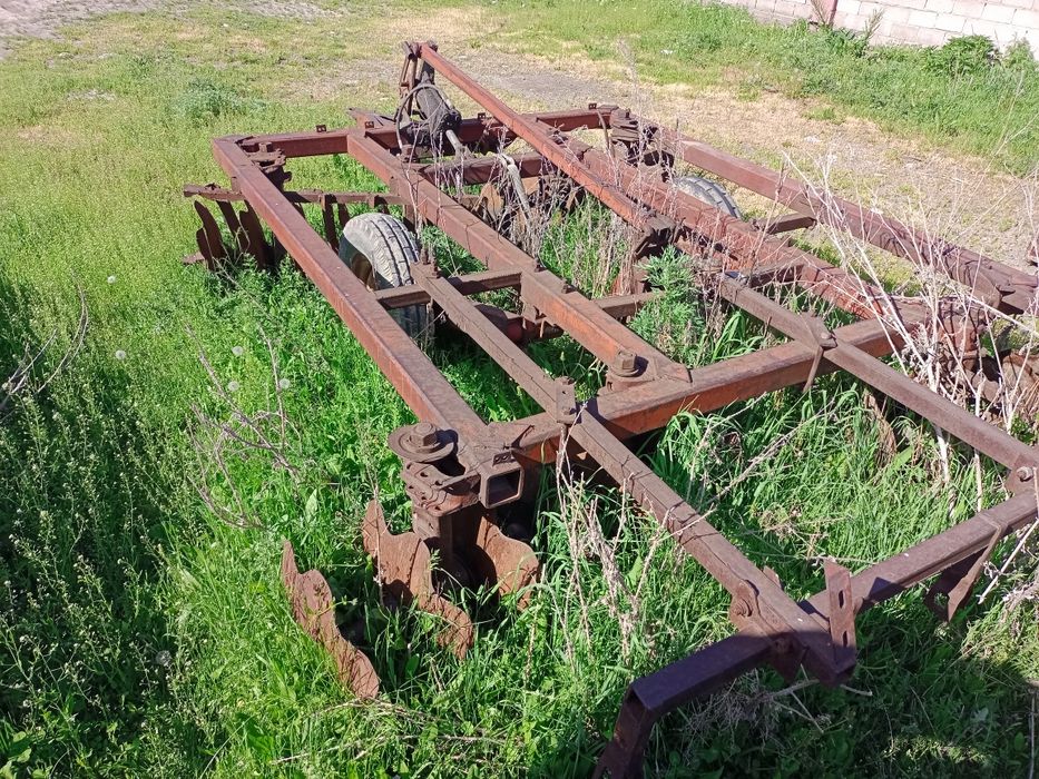 Гусинечный трактор дт 75