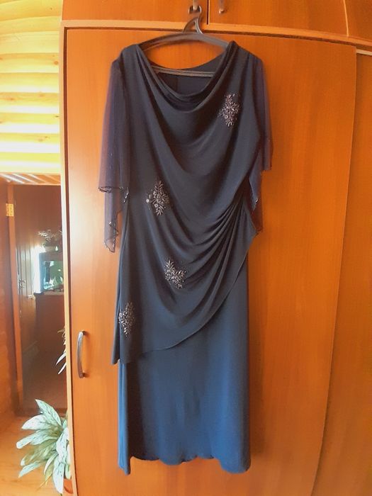 Платья вечернее,