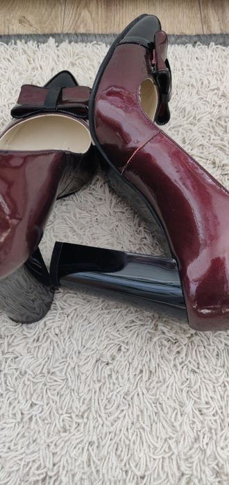 Pantofi de lac negri/visiniu