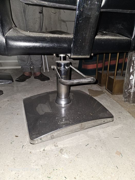 Se vide scaun coafor