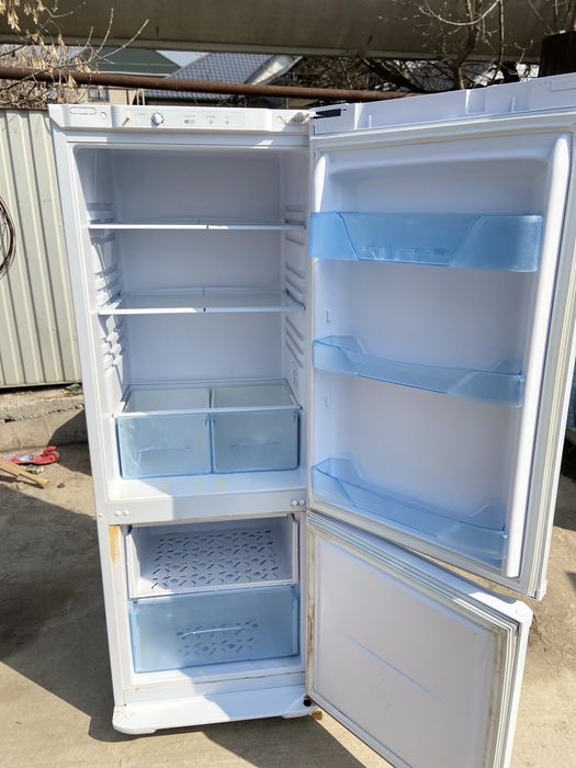 Холодильник бу доставка есть