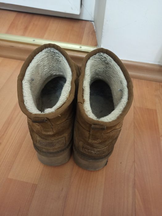 Продам угги женские