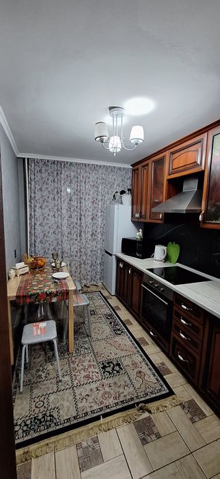Сутки 17,час 2500,Цум, агенство 2комн