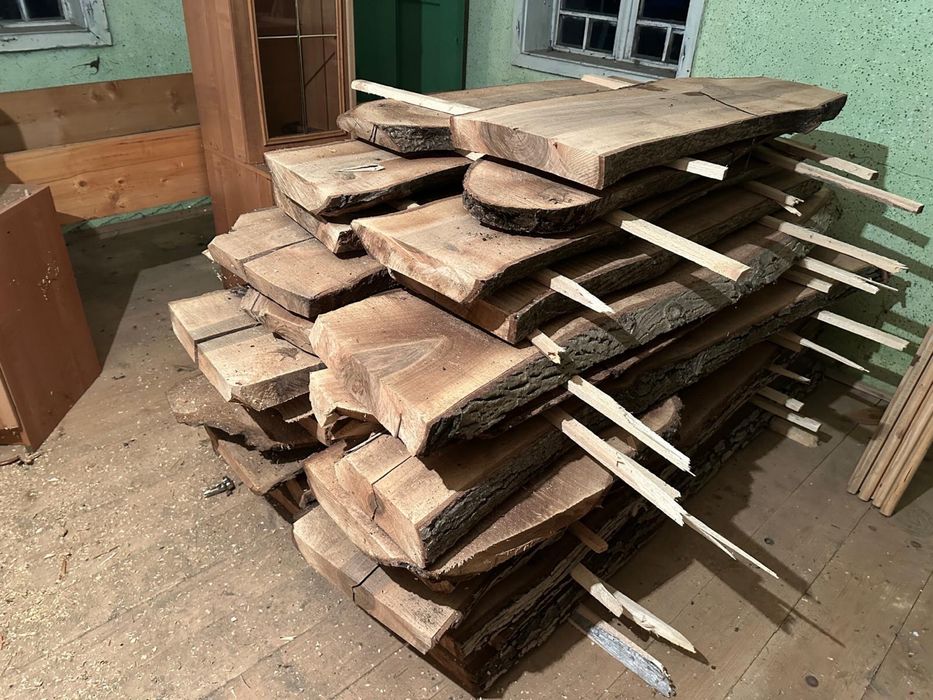 Lemn nuc debitata de 2 ani