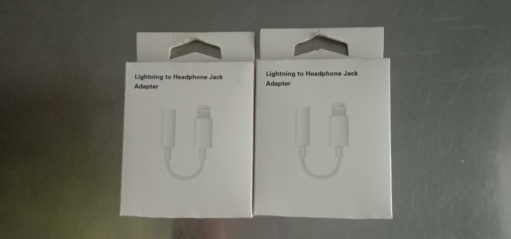 Переходник адаптер Lightning-AUX 3.5 мм.