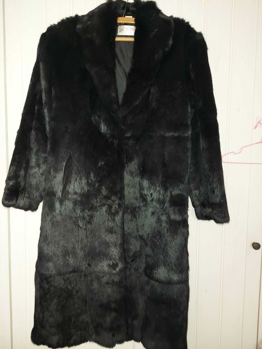 Haina din blana naturala