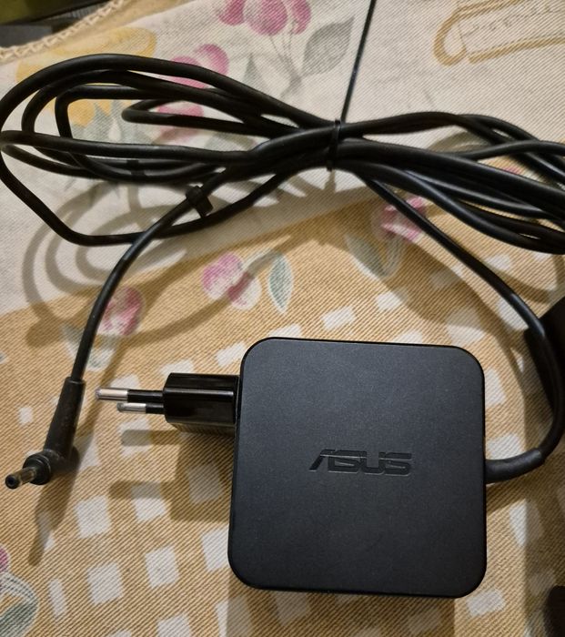 Incarcator laptop ASUS – AD2087020 – 65W