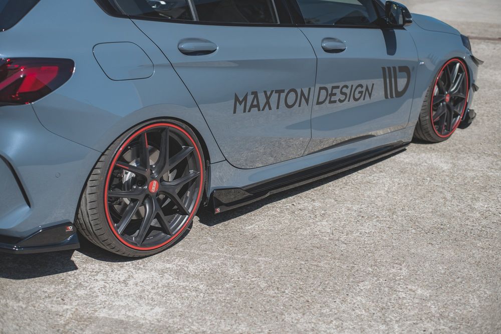 Добавки за прагове Maxton design за BMW F40 (2019-)
