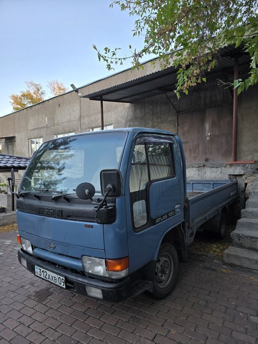 Продам Ниссан Атлас