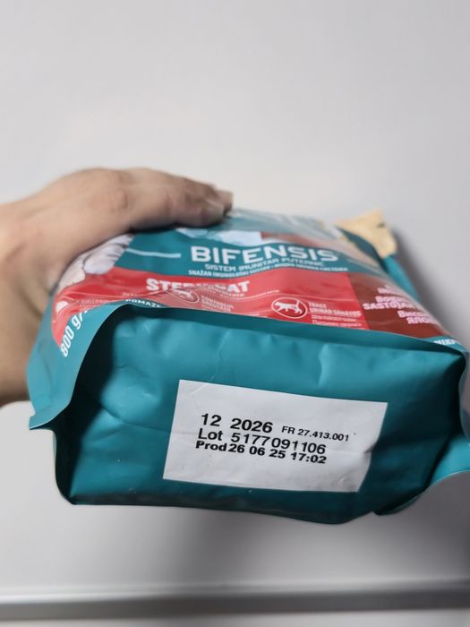 5 pungi Purina One 800g + Dispenser apa 3l