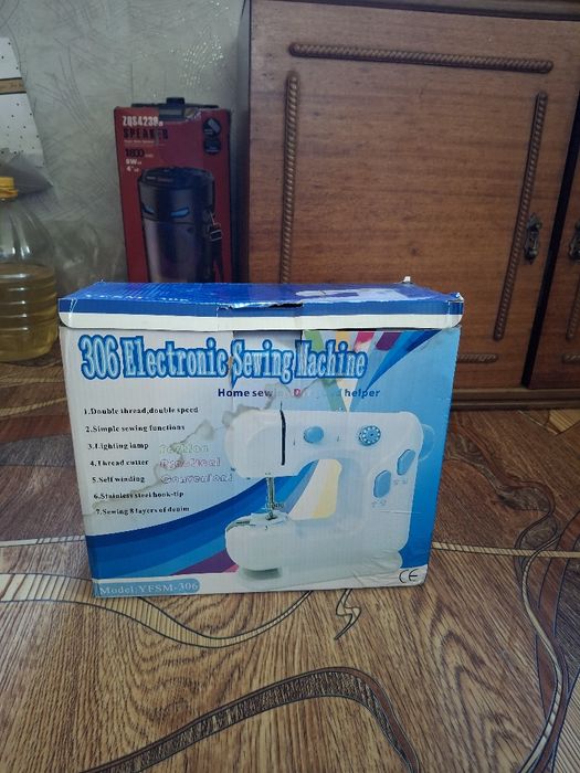 Продам мини швейную машинку YFSM-306