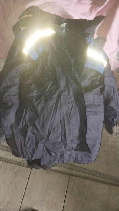 Продам зимнию спец одежду