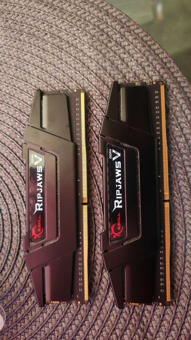 Рам памет G.SKILL Ripjaws V 16GB (2x8GB) DDR4 3200MHz