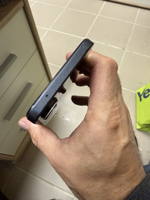 Realme 10 8/256gb - отличен