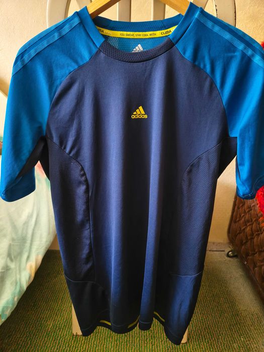 Продавам маркови фланелки