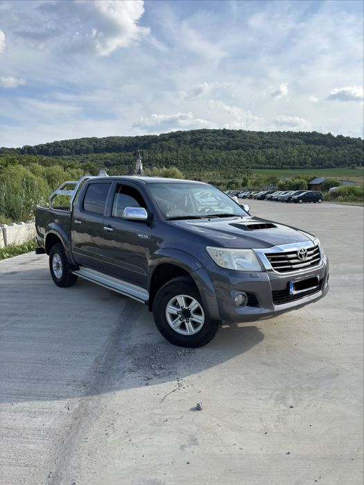 Toyota Hilux 2.5 diesel 144 cp manual 2012