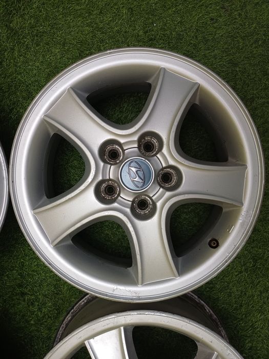 Диски R16 5x114.3 на Hyundai и другие.