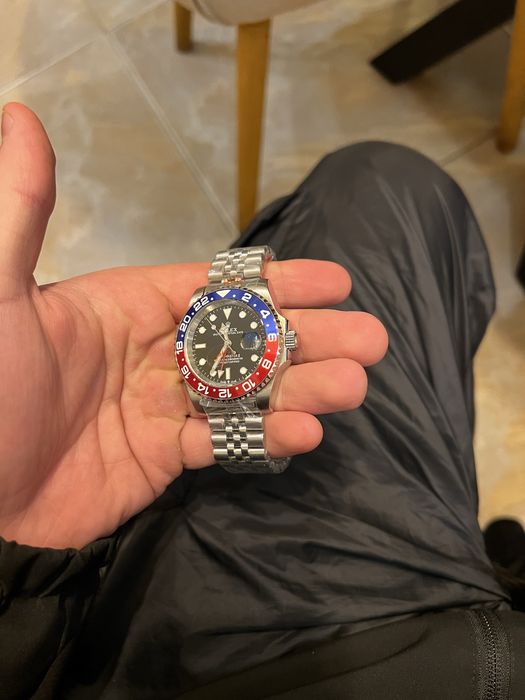 Rolex GMT Master 2 “Pepsi” 40 mm