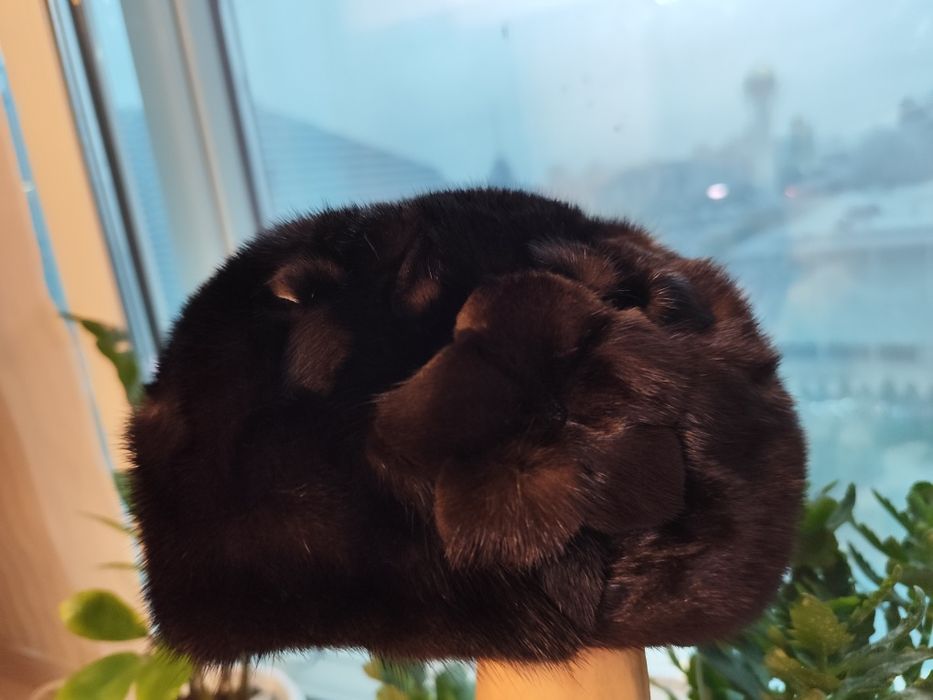 Продам норковый берет женский