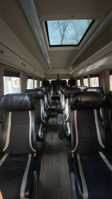 Sprinter microavtobus 19 ўриндиқлик метан газлик , падушка ўрнатилган