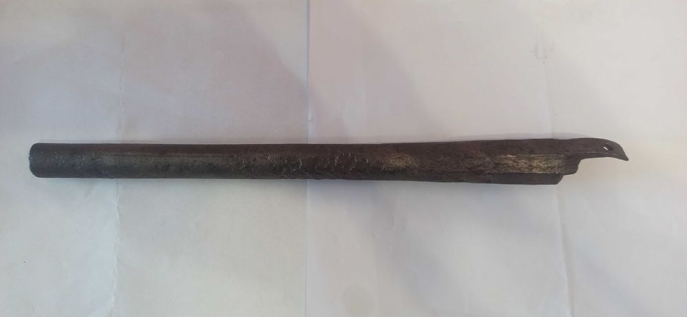 Продавам стара цев от капсулен пистолет. Снимка мога да изпратя