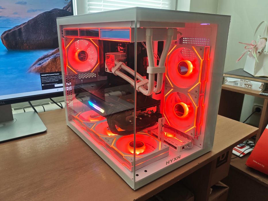 Геймърски компютър, Ryzen 9600x, Rx 6800xt, 32gb DDR5, 1tb Nvme, 850W, с водно охлаждане
