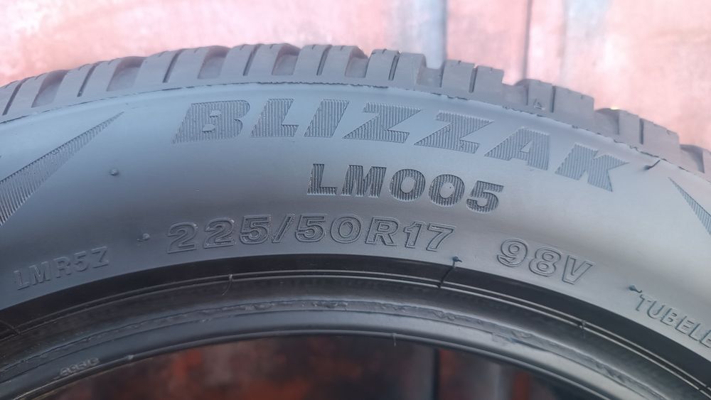225/50/17 Bridgestone Дот 2622