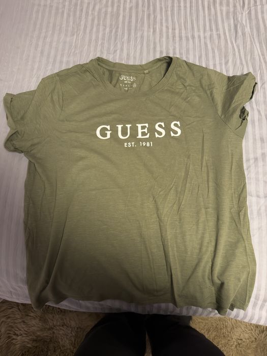 Свободна тениска Guess