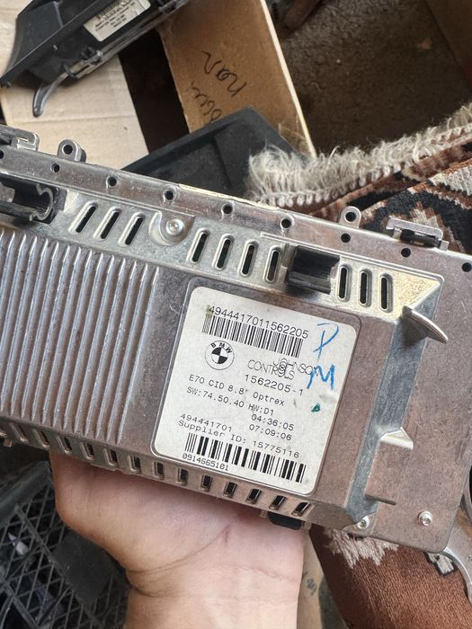 бмв Е70 мониторы