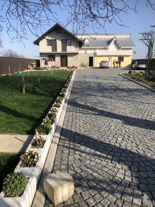 Piatră cubică nouă, Avem toate dimensiunile, la cerere oferim și montaj oriunde în Țară