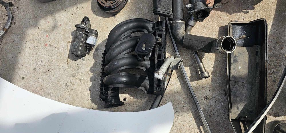 Части останали от Мерцедес Е220 CDI EVO