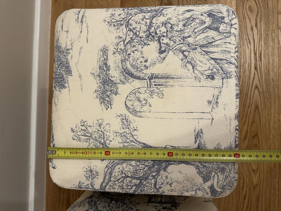 Set doua taburete si fete de perna stil Dior